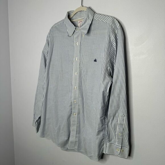 Brooks Brothers button down shirt size large - Picture 2 of 5